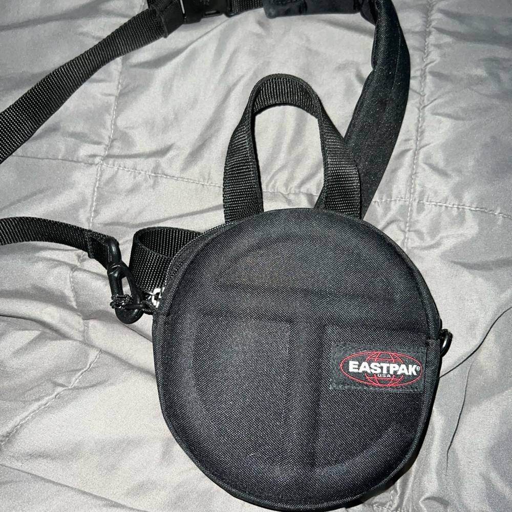 Eastpak x Telfar Circle Bag - Black
